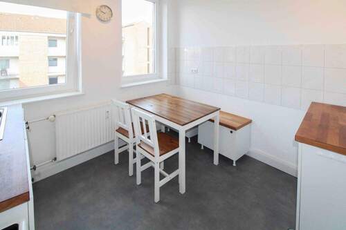 Küche - 6 Zimmer Mehrfamilienhaus, Wohnhaus in Flensburg