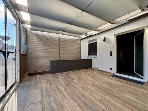 Erdgeschoss: Wintergarten - 