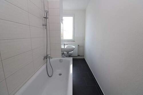 Beispiel Bad mit Wanne - 