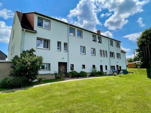 Rückansicht - Etagenwohnung mit 52,70 m&sup2; in Frauenstein / Burkersdorf zur Miete