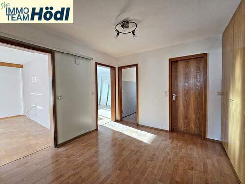 2.Flur - 4 Zimmer Etagenwohnung in Bitz