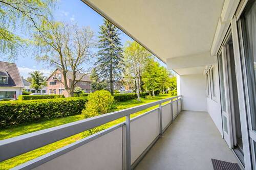 Großer Balkon - Wohlfühloase im Kölner Süden: Zwei Zimmer Wohnung mit großem Balkon - sofort bezugsfrei