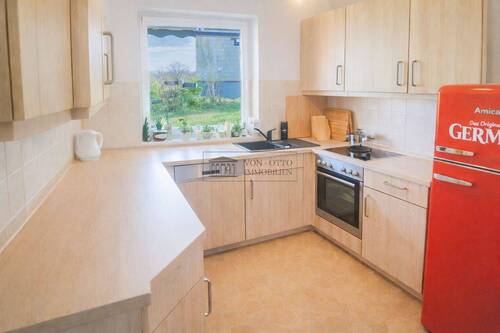 Moderne Küche im Retro - 