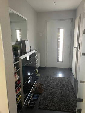 Eingang - 4 Zimmer Einfamilienhaus in Römerberg