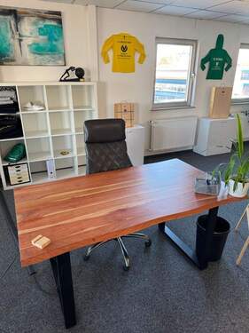 Schreibtischplätze 1 - Moderner Schreibtischplatz in Holzgerlingen - flexibel, 247, Top-Ausstattung.