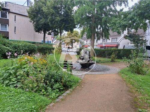 Kleiner Park mit Brunnen - Etagenwohnung mit 97,70 m&sup2; in Bonn zum Kaufen