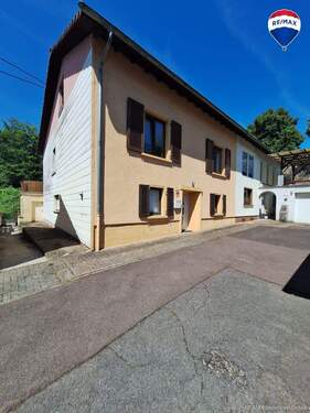 Haus. - Doppelhaushälfte mit großem Garten und viel Potenzial in einer ruhigen Sackgasse in Nalbach.