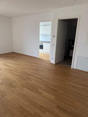 Wohnzimmer - 2 Zimmer Etagenwohnung in Nürnberg