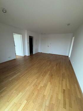 Wohnzimmer - Etagenwohnung mit 67,40 m&sup2; in Nürnberg zur Miete