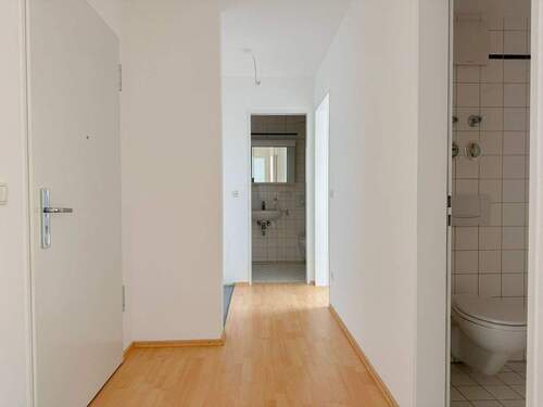 Außenansicht - 3 Zimmer Etagenwohnung zur Miete in München