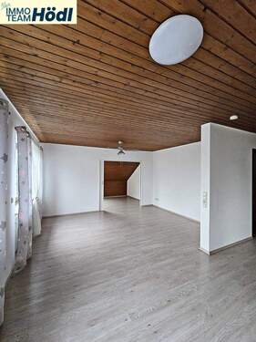 Schlafzimmer mit Ankleide - 