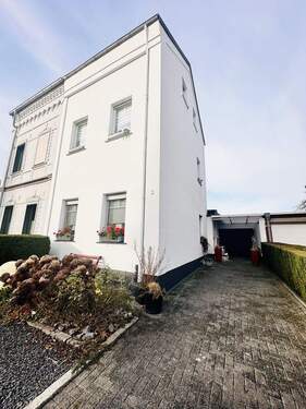 Hausfront - 4 Zimmer Einfamilienhaus zum Kaufen in Mönchengladbach