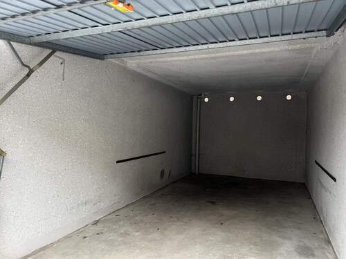 Garage - 