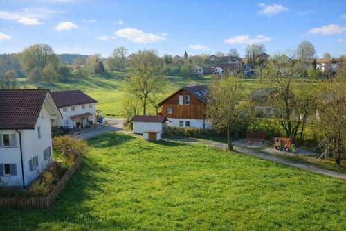Grundstück - Der richtige Ort für Ihr neuesnest - sonnig, ruhig & zentral!
