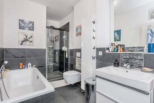 Badezimmer - Wohnung EG - 