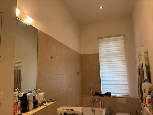 Badezimmer Fliesen & Spots - 