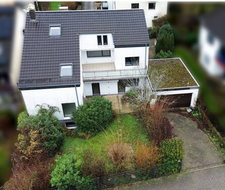 Luftbild Westansicht - Durchmodernisiertes Zweifamilienhaus in Toplage am Leimenberg