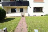 Zugang zum Balkon über den Garten - 