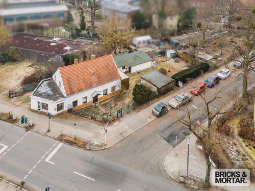 Straßenseitige Vogelperspektive - Ein Stück Wannsee: 586 m² sonniges Grundstück mit Altbestand für Ihr individuelles Traumhaus