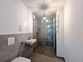 Badezimmer/ Duschbad - 