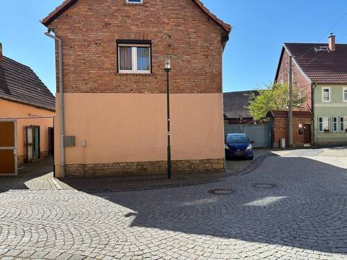 Hofeinfahrt - 5 Zimmer Einfamilienhaus in Am Ettersberg