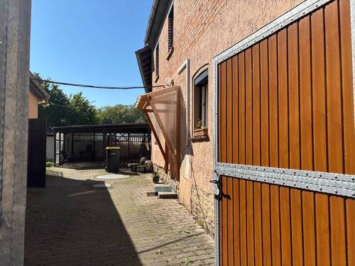 Blick auf den Hof - Einfamilienhaus mit 117,00 m&sup2; in Am Ettersberg zum Kaufen