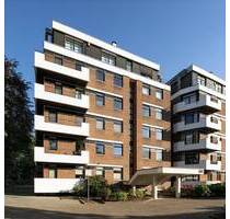 # KR-Bockum: Ruhige Lage in zweiter Reihe. Gr. 2-3-Zi.Whg.+Aufzug+gr. Balkon+TG - Krefeld