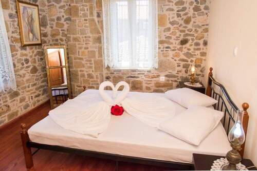 Bild 3 - 5 Zimmer Mehrfamilienhaus, Wohnhaus in Paleo Pedino