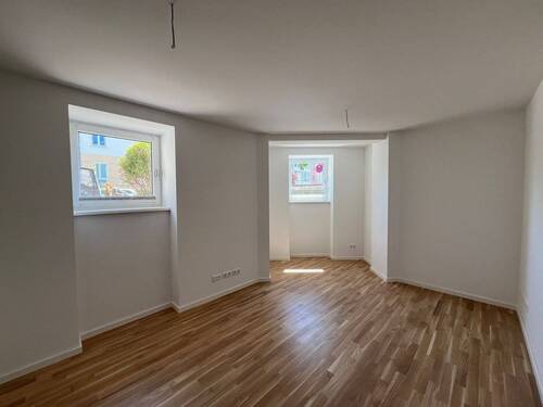 Wohnzimmer - 3 Zimmer Etagenwohnung zur Miete in Dresden