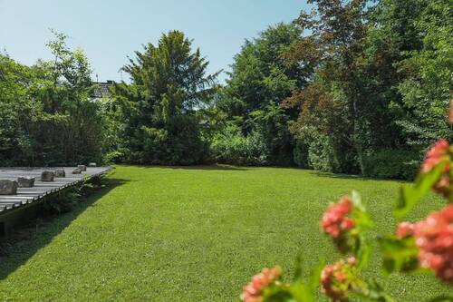 Wunderschön eingewachsen - Grundstück in Oberhaching