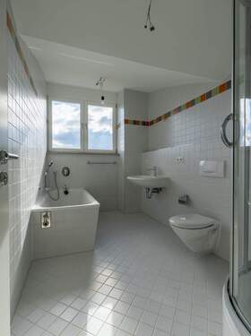Bad (2).jpg - Etagenwohnung mit 98,60 m² in Leipzig zur Miete