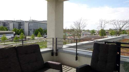 Terrasse (Süd) - Etagenwohnung mit 65,80 m&sup2; in Düsseldorf zur Miete