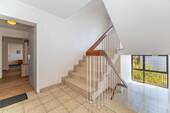 Treppenhaus - 4 Zimmer Etagenwohnung zum Kaufen in München