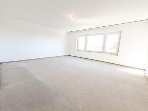 Wohnzimmer - 2 Zimmer Etagenwohnung zum Kaufen in Rottendorf