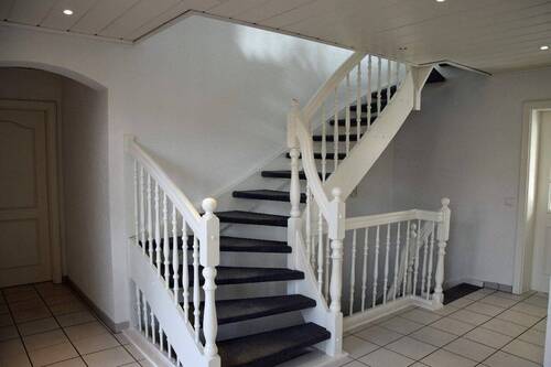 Diele - 8 Zimmer Einfamilienhaus zum Kaufen in Nettetal