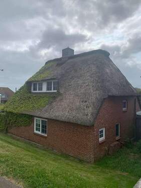 IMG_0433 - Halbinsel Nordstrand - Romantisches Reetdachhaus direkt am Deich: IHR NEUES FERIENHAUS !