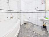 WE1: Badezimmer - 