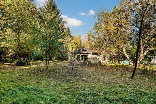 Sicht auf Bungalow - Grundstück in Berlin