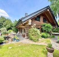 Einzigartig! Naturstammhaus mit eigenem Gartenparadies! Grüner Luxus! - Radebeul
