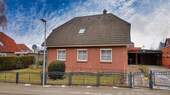 Ansicht von der Straße - 5 Zimmer Einfamilienhaus in Lübow