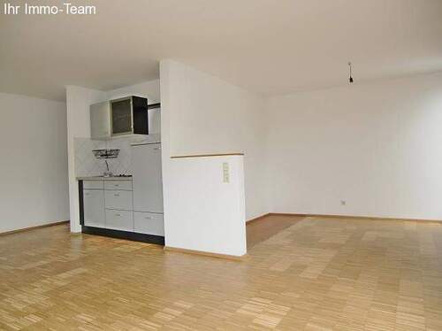 Wohn -/ Schlafbereich - 1 Zimmer Etagenwohnung in Tübingen-Hirschau