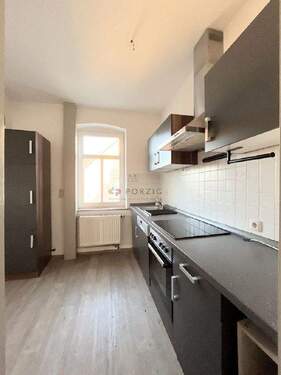 Küche mit Einbauküche - 