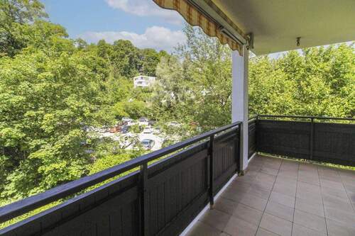 Balkon I - Nordwest - Etagenwohnung mit 76,90 m&sup2; in Starnberg zum Kaufen