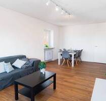 Frisch sanierte 3-ZKB DG-Wohnung mit West- Balkon, Bergblick & Stellplatz - provisionsfrei - Grassau