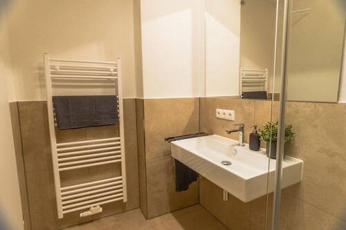 Badezimmer Ansicht 1 - 