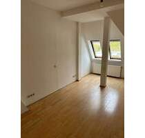 Attraktive 2-Zimmer-Dachgeschosswohnung im Altbau - über den Dächern von Steglitz-Zehlendorf! - Berlin Lichterfelde