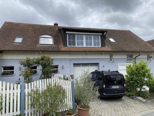 Bild 3 - 3 Zimmer Mehrfamilienhaus, Wohnhaus in Gerhardshofen Umgebung