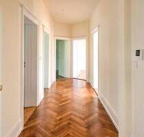 Vier Zimmer Altbau-Mietwohnung Frankfurt am Main Malerviertel Sachsenhausen