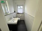 EG - WC - 