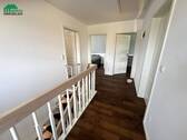 DG - Flur - 